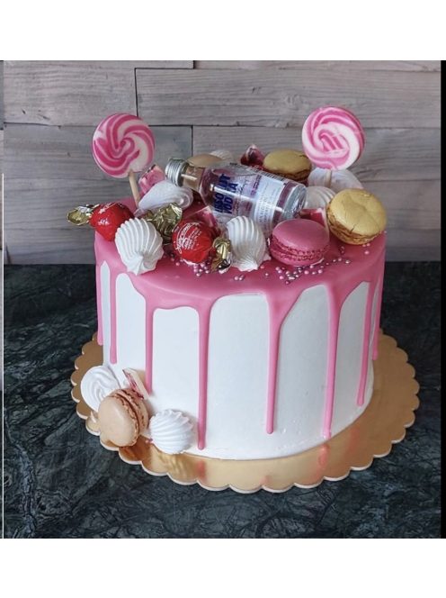 Egyedi8 torta